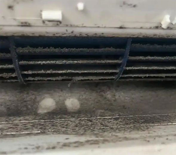 如东空调吹的风有股烧焦味是怎么回事